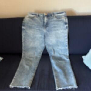 Kut from the Kloth Distressed Straight-Leg Jeans - Light Blue